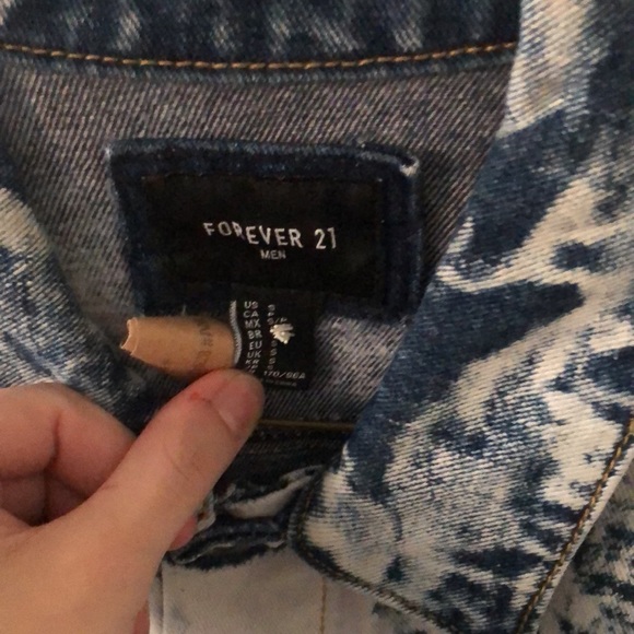 Forever 21 Jean jacket - Picture 3 of 4